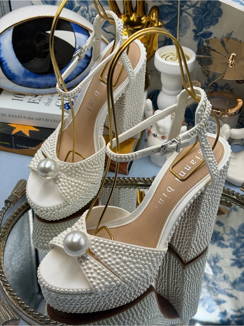 🆕 GIANNI BINI 🧿 NWOB KemaraTwo Embellished Pearl Studded Platform Sandal Sz 7